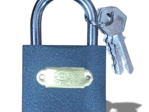 Black Iron Padlock 32MM Compact and durable padlock with a rust-resistant black iron finish, featuring a hardened steel shackle and secure locking mechanism, perfect for small gates, lockers, and personal storage